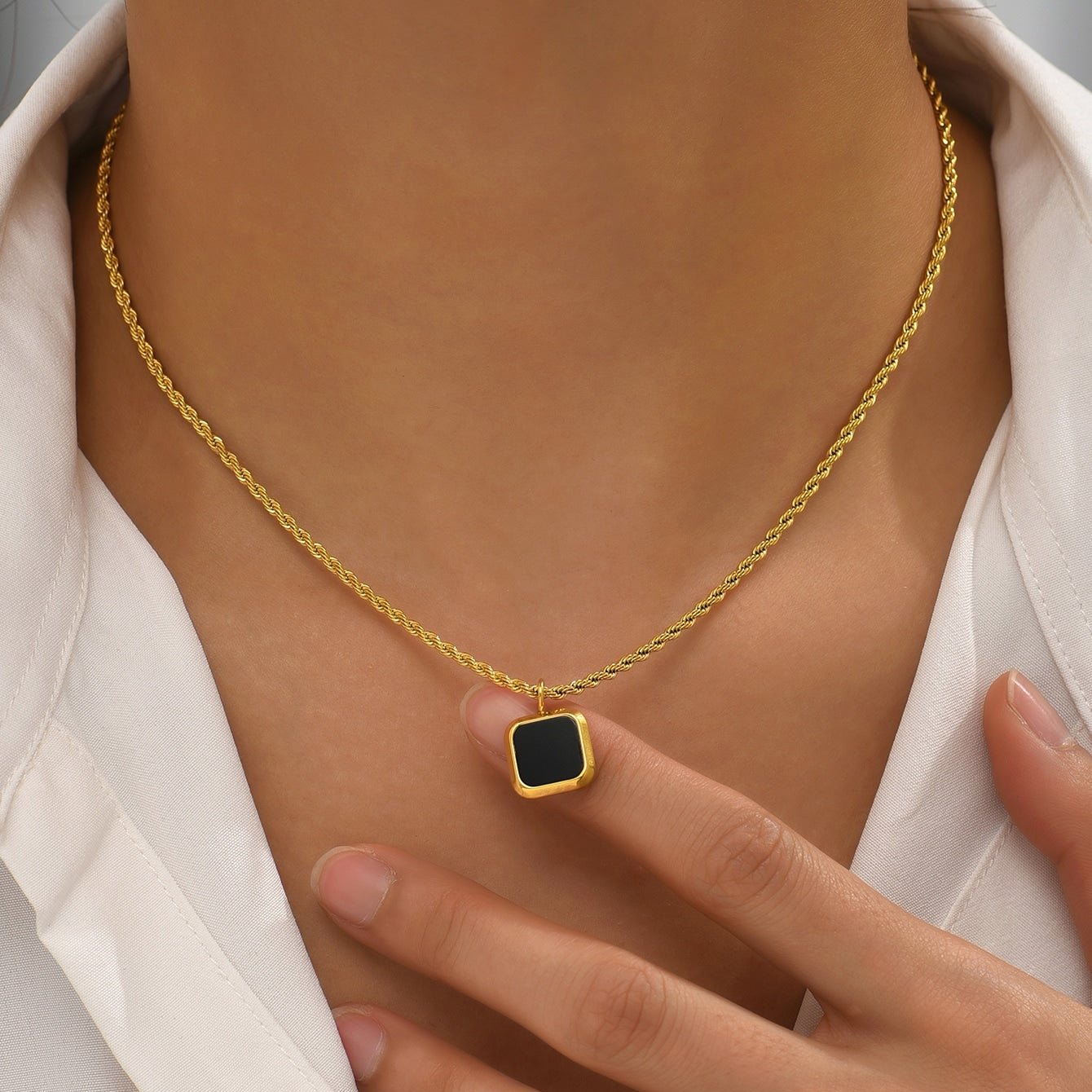 Colar Masculino Trançado Aço Inoxidável com Pingente Onix