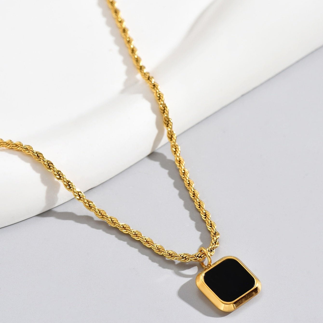 Colar Masculino Trançado Aço Inoxidável com Pingente Onix