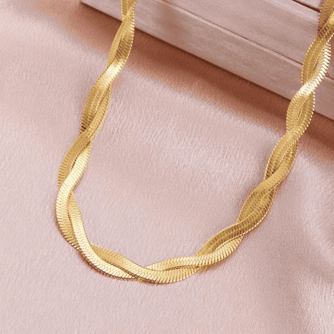 💎 Douré™ – Colar Feminino Duplo Banhado a Ouro 18K em Aço Inoxidável