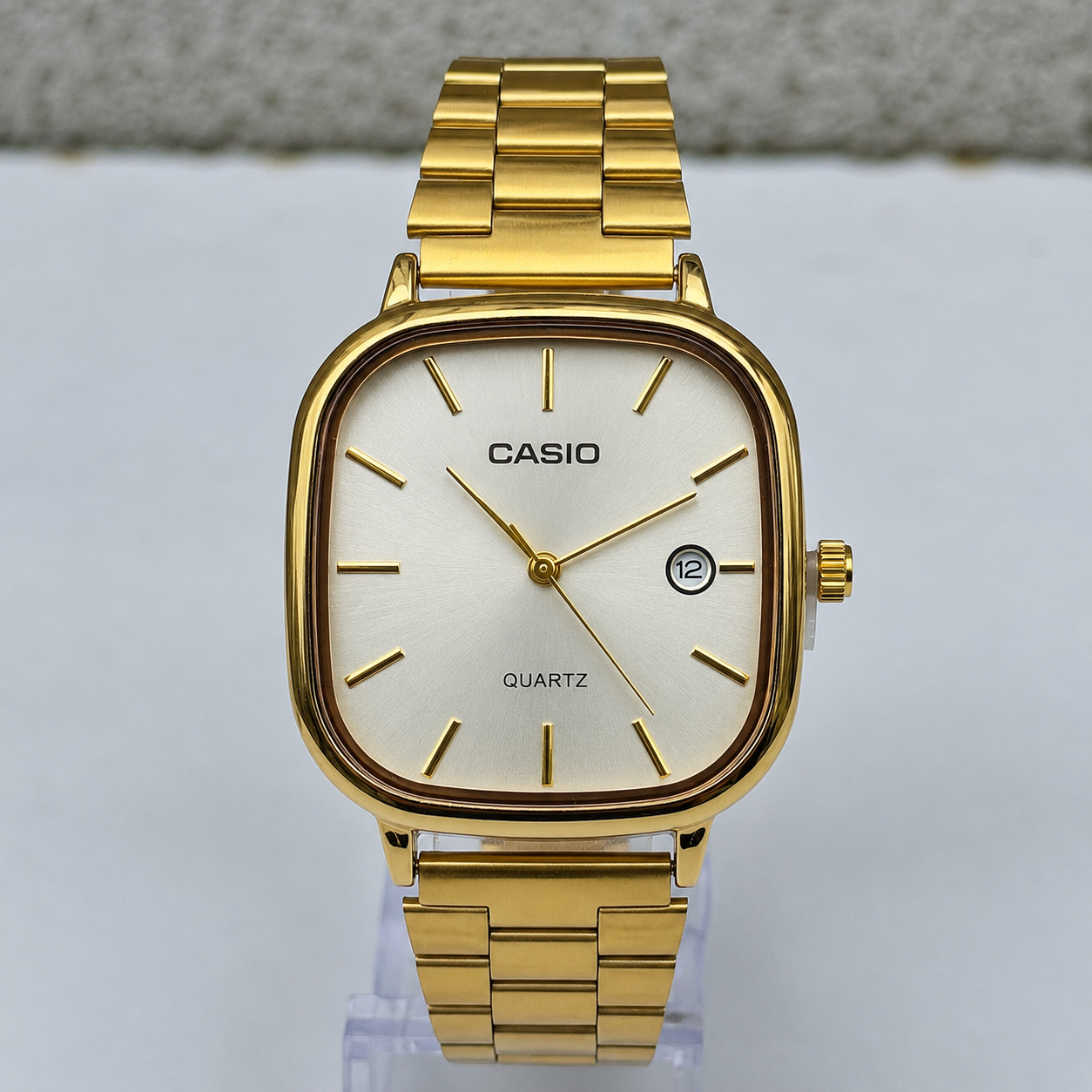 ChronoRetro™ – Relógio Vintage Quadrado Unissex – Queima de Estoque