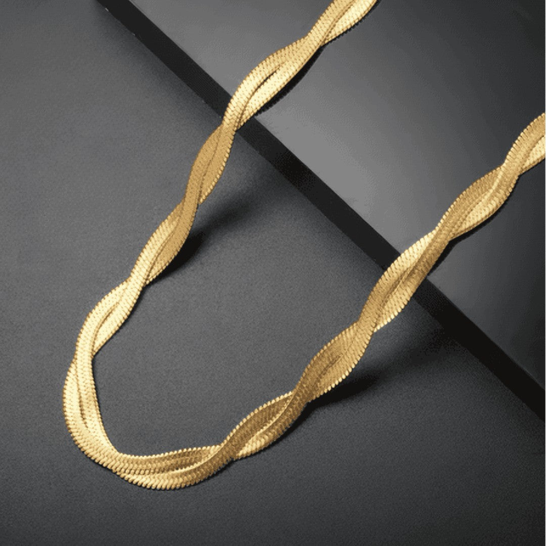 💎 Douré™ – Colar Feminino Duplo Banhado a Ouro 18K em Aço Inoxidável