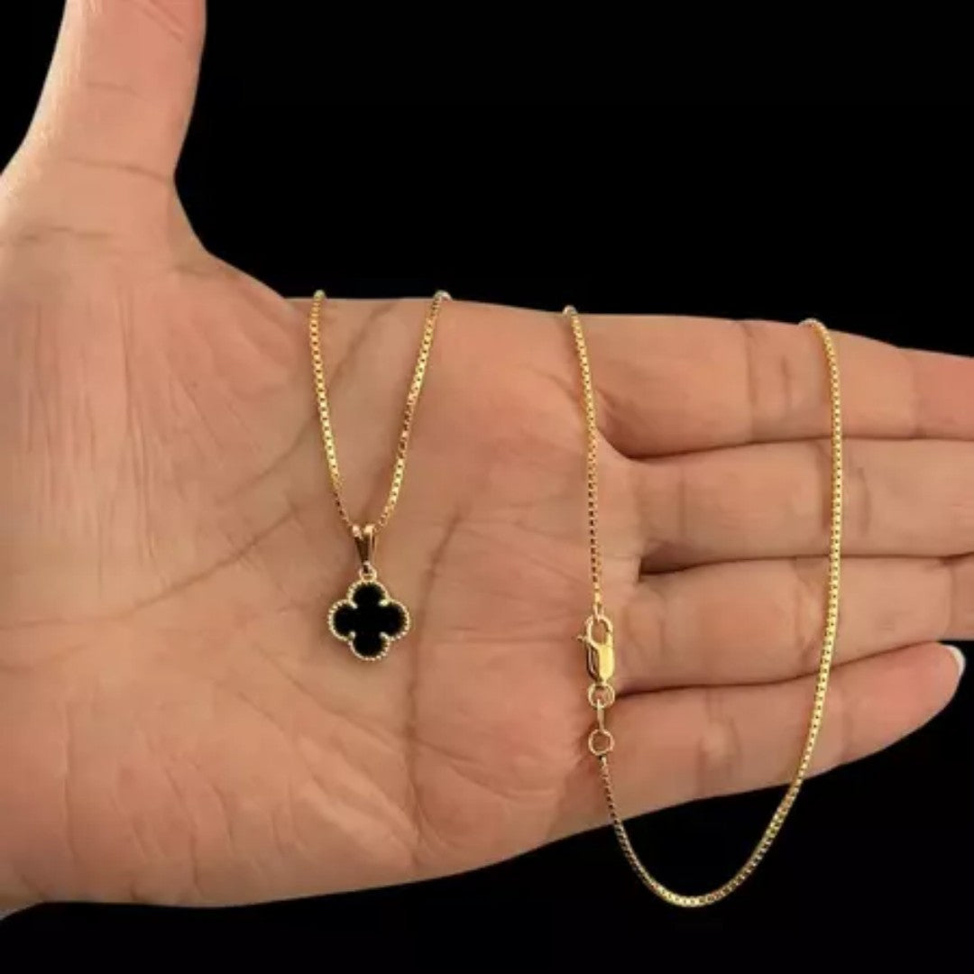 🍀 FortunaSteel™ – Corrente Masculina em Prata com Pingente de Trevo da Sorte